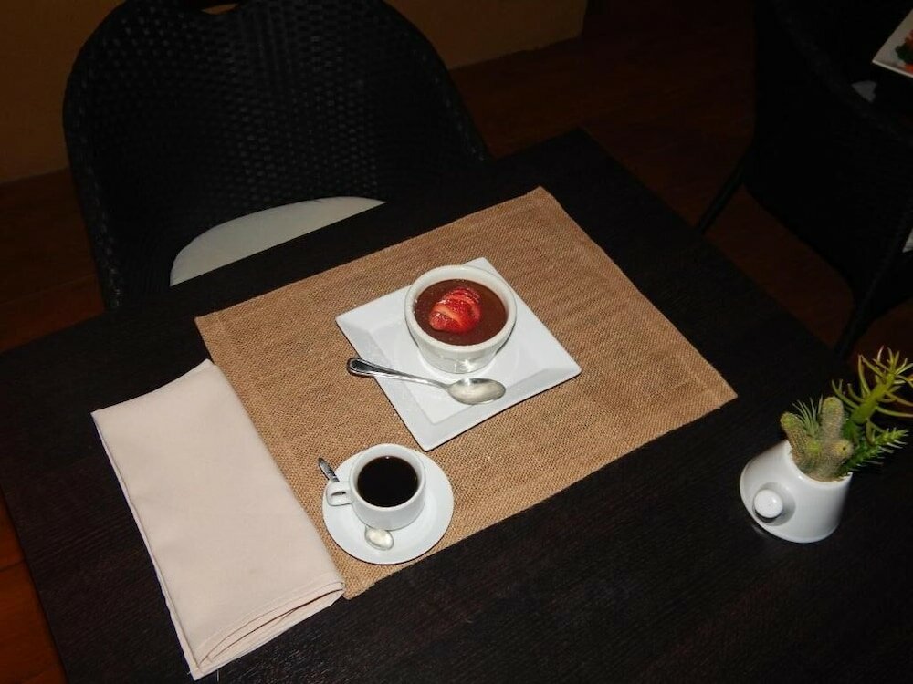 Фото Allamanda Hotel