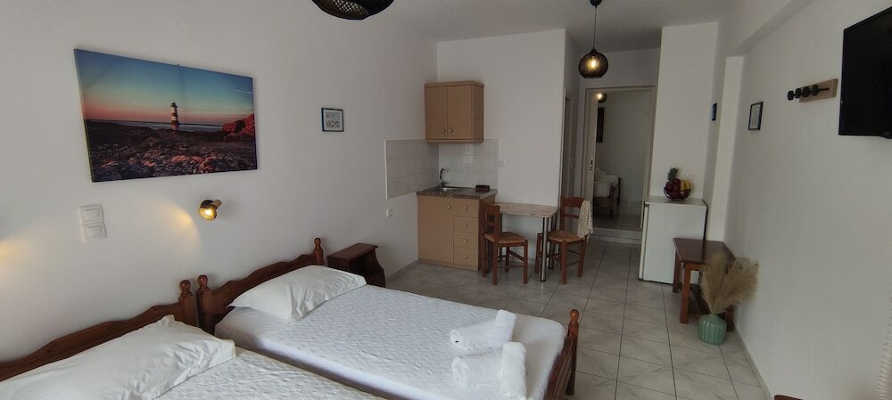 Фото Kapetanos Rooms