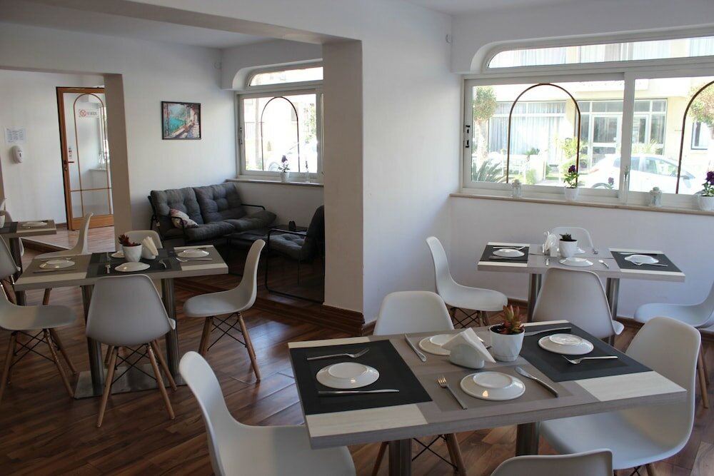 Фото La Veranda Hotel