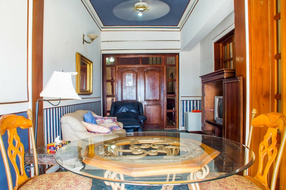 Фото Islet Hotel