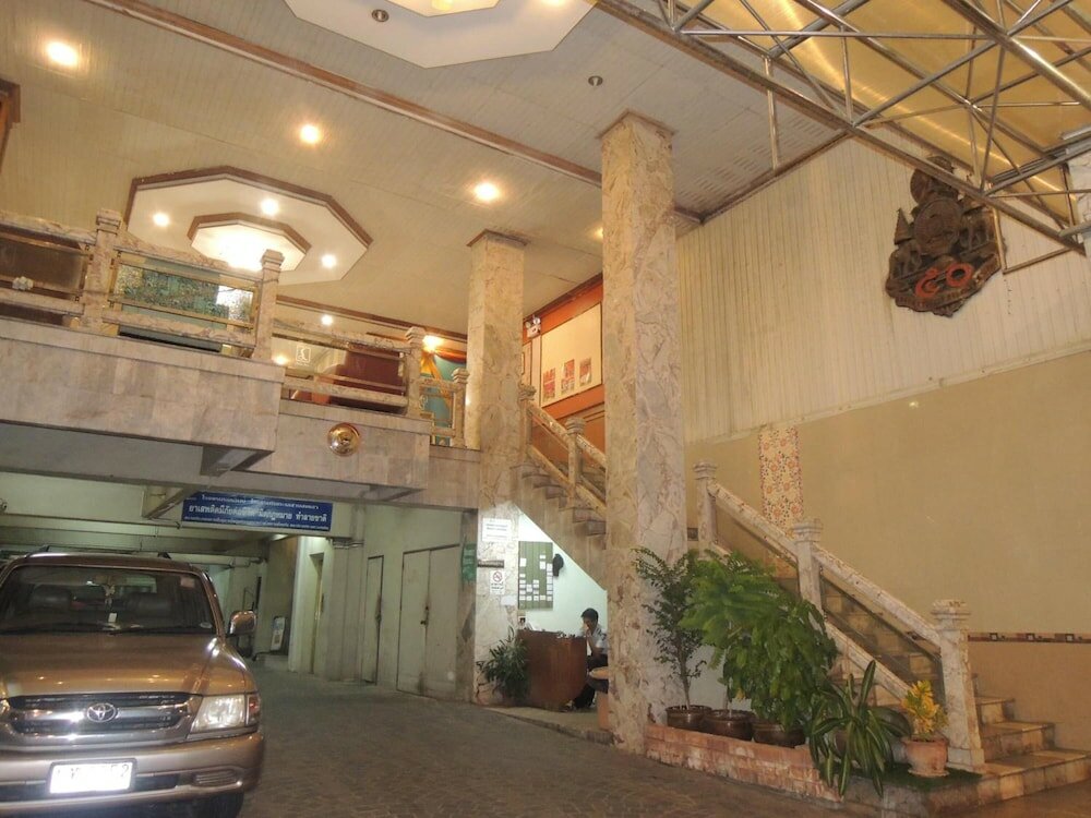 Фото Lake Inn Hotel