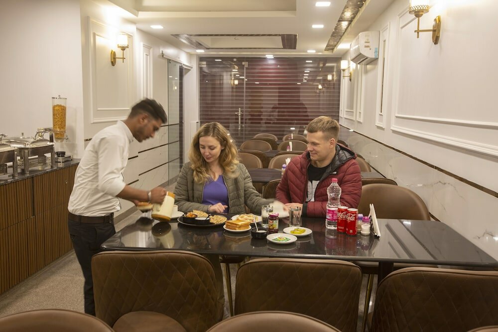 Фото Airport Hotel Chanakya