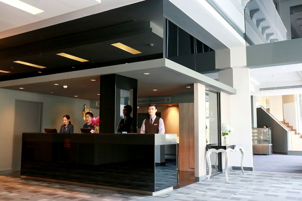 Фото Louis Tavern Hotel