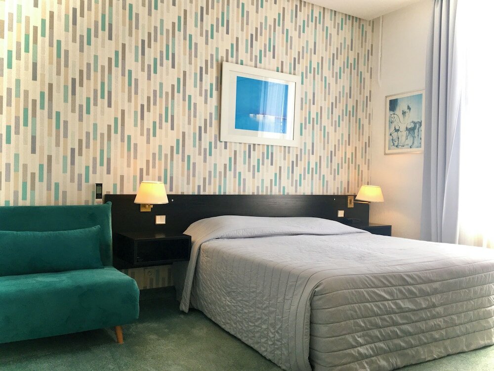 Фото Hotel des Mimosas