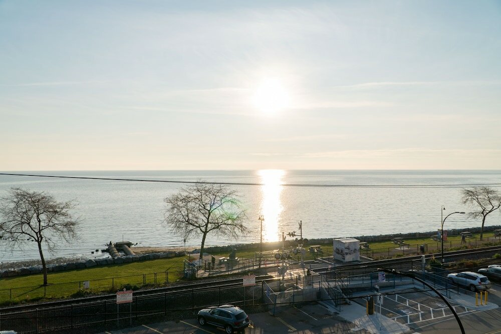 Фото Ocean Promenade Hotel