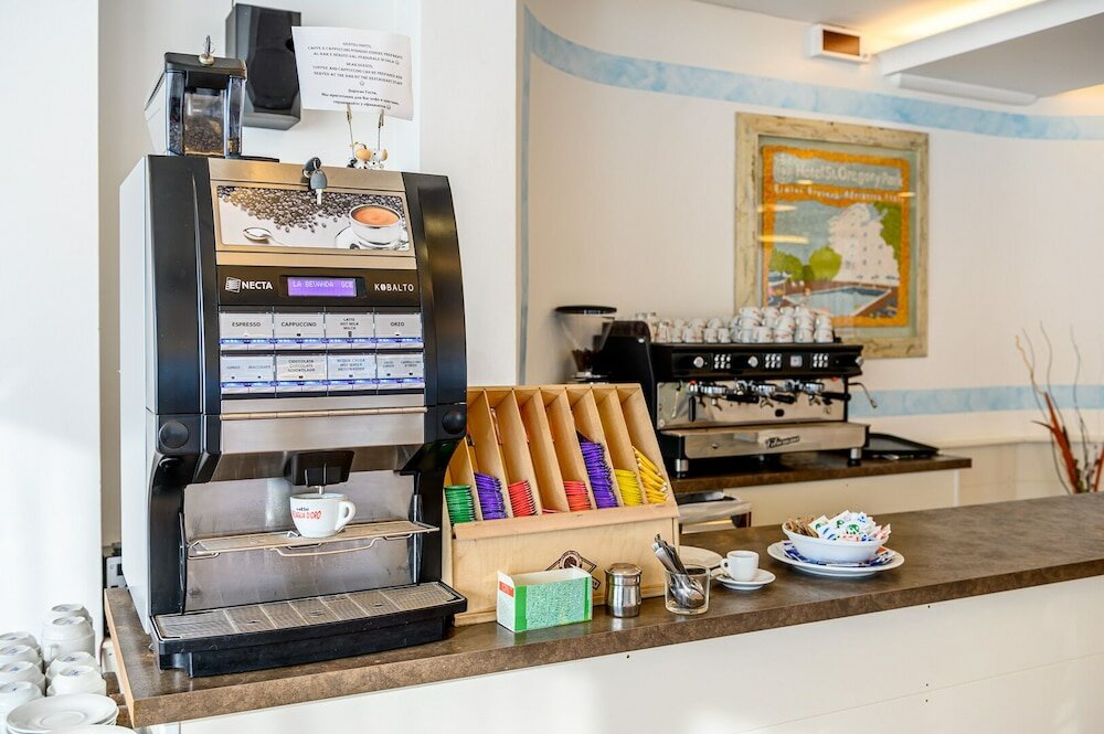 Фото Hotel St. Gregory Park