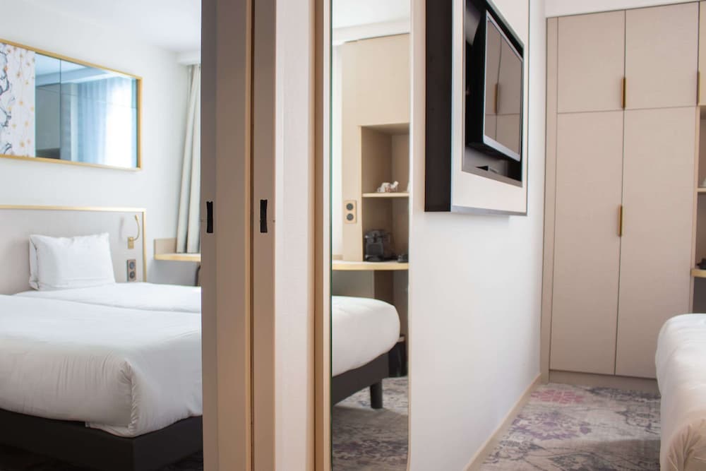 Фото Brit Hotel Bordeaux Aéroport - Le Soretel