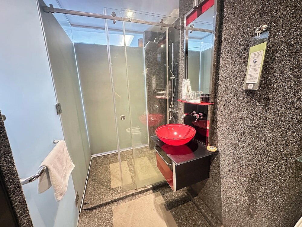 Фото The Sterling