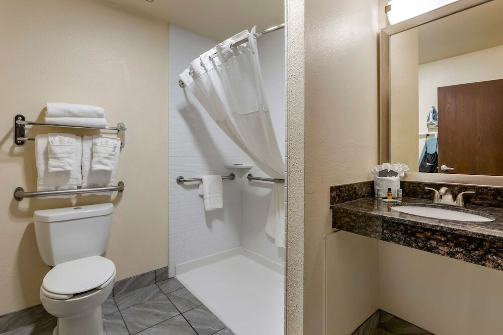 Фото Best Western Airport Albuquerque InnSuites Hotel & Suites