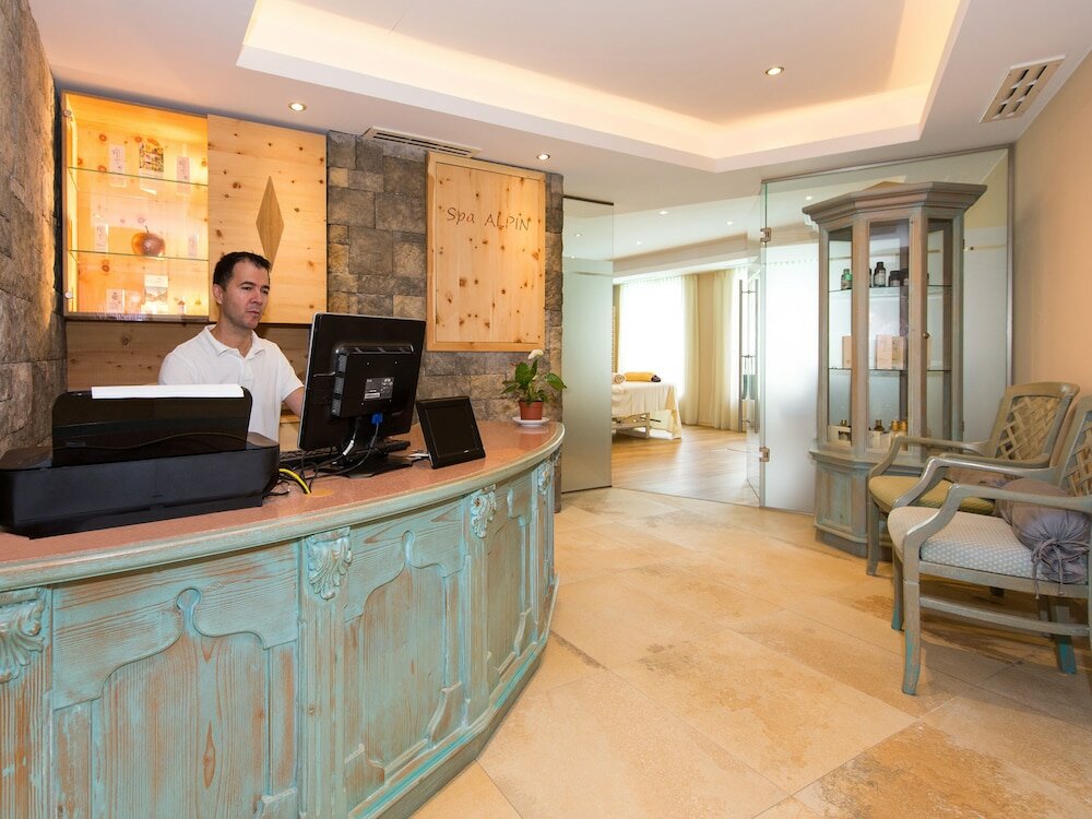 Фото Hotel Tirolerhof