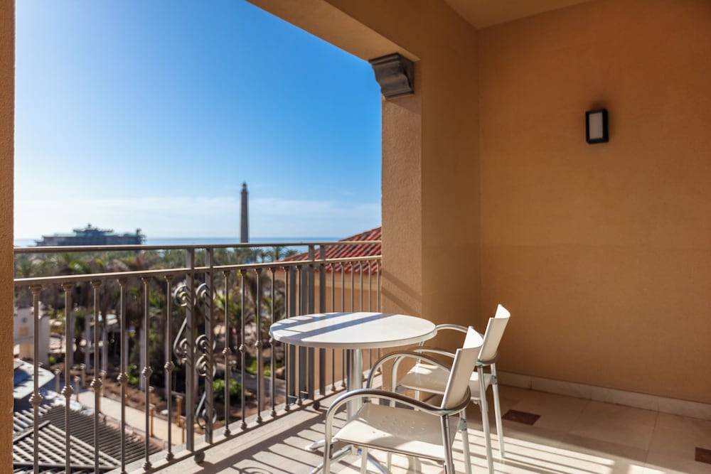 Фото Unique Club at Lopesan Costa Meloneras Resort