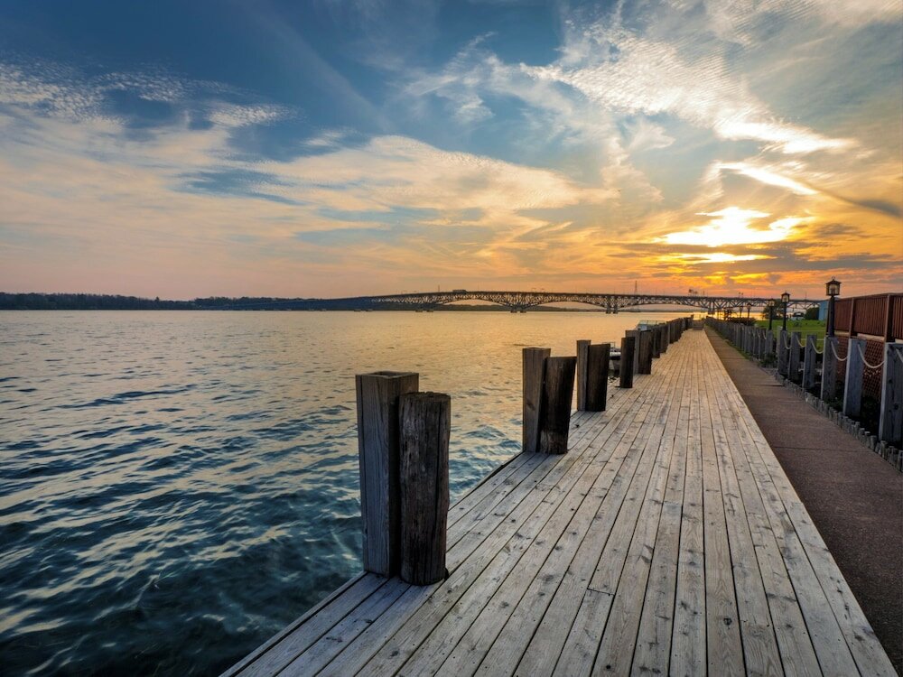 Фото Niagara Riverside Resort, Bw Premier Collection