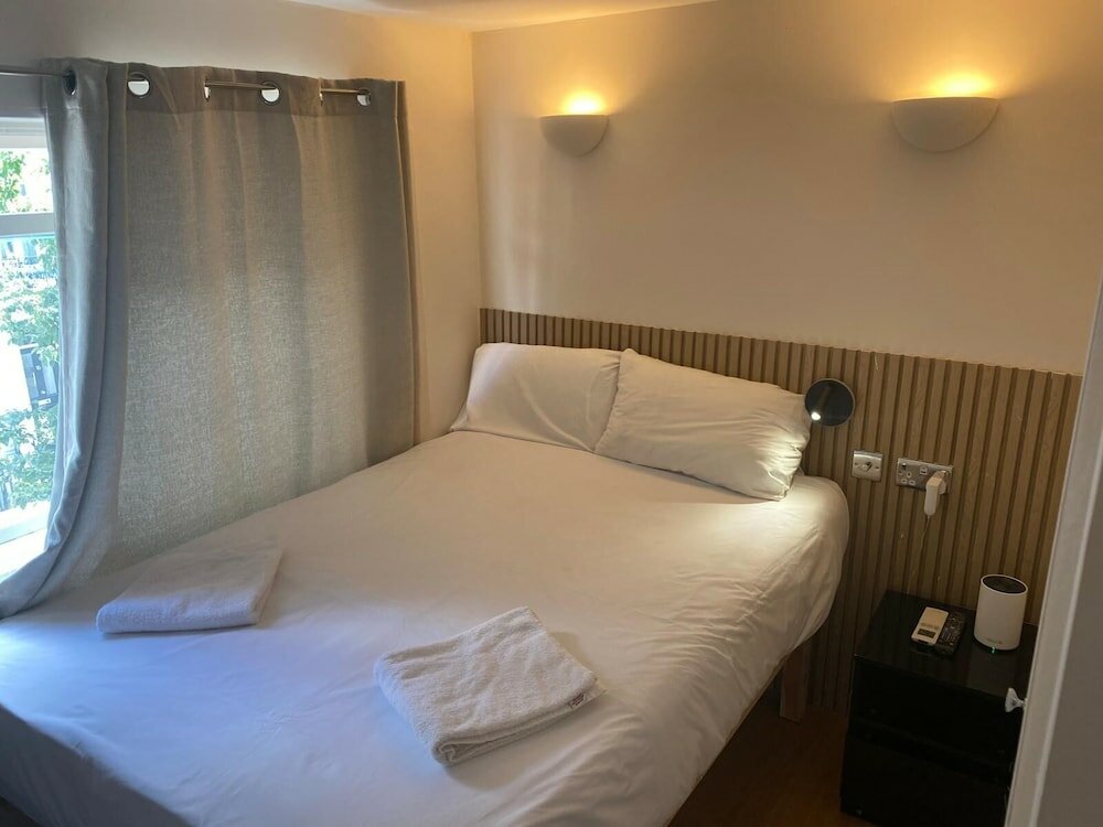 Фото Exhibition Court Hotel 4