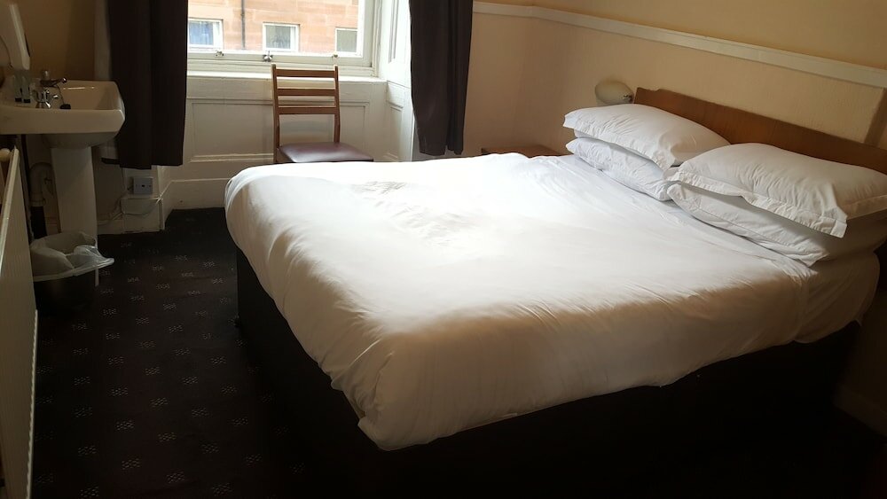 Фото McLays Guest House