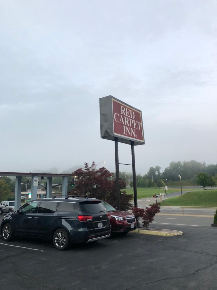 Фото Red Carpet Inn Blacksburg