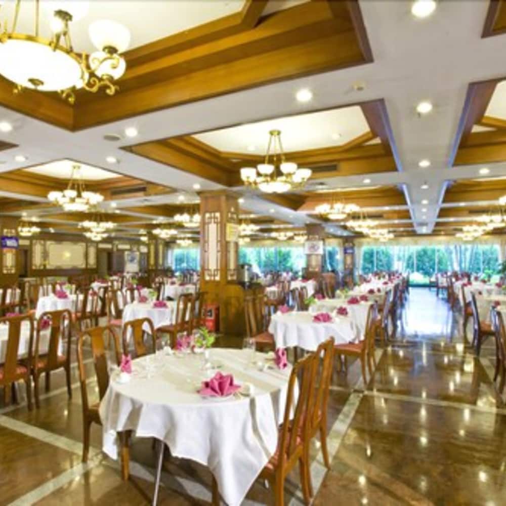 Фото Dongguan Gladden Hotel