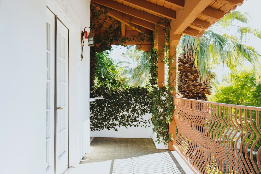 Фото Alcazar Palm Springs