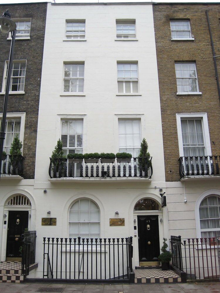 Фото The Excelsior Hotel