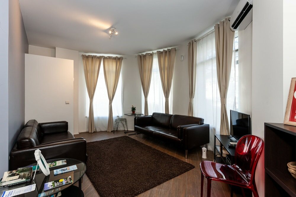 Фото BCharming House