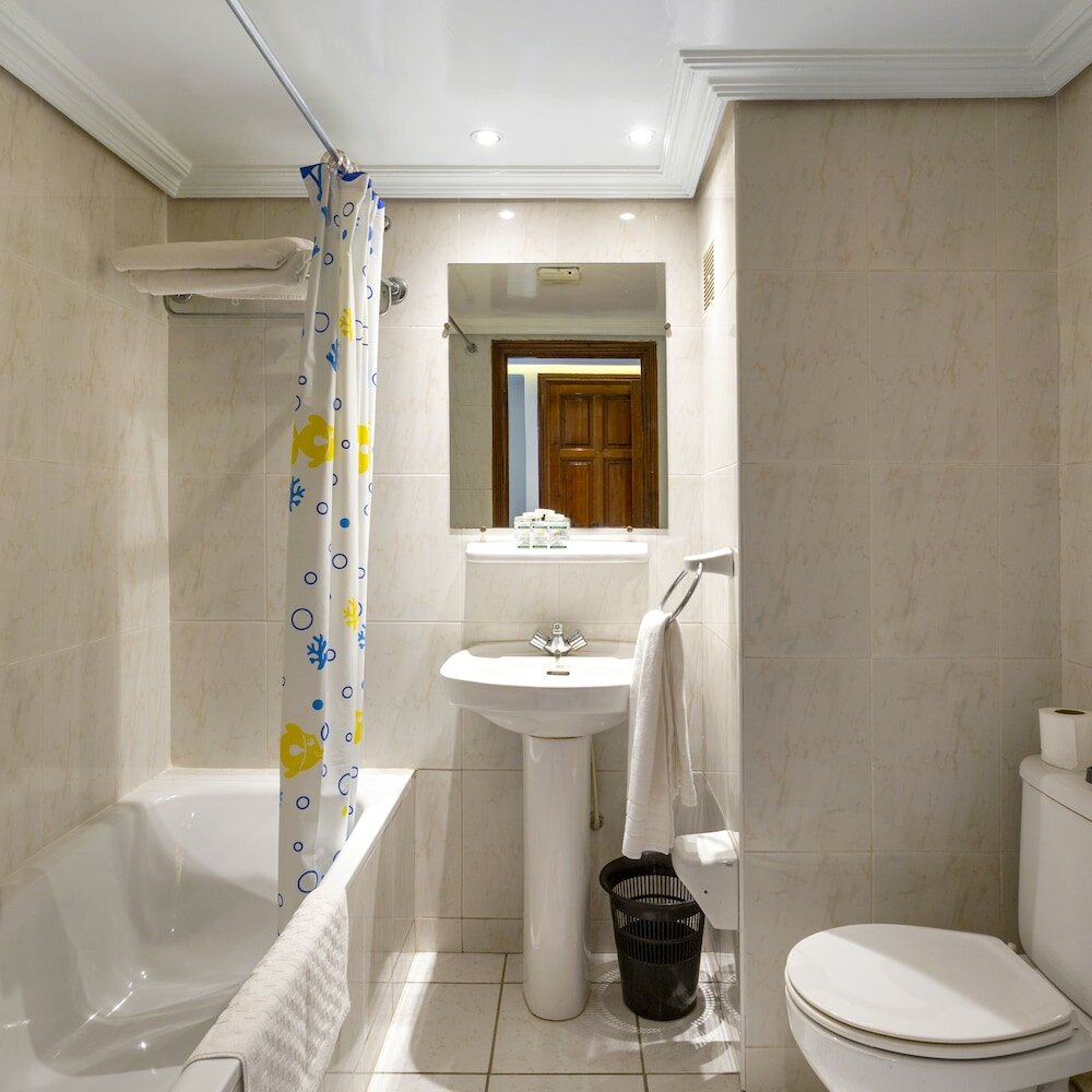 Фото Hotel Akabar