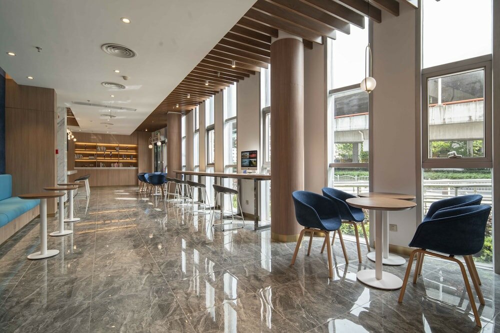 Фото Holiday Inn Express Shanghai Jinqiao Central, an Ihg Hotel