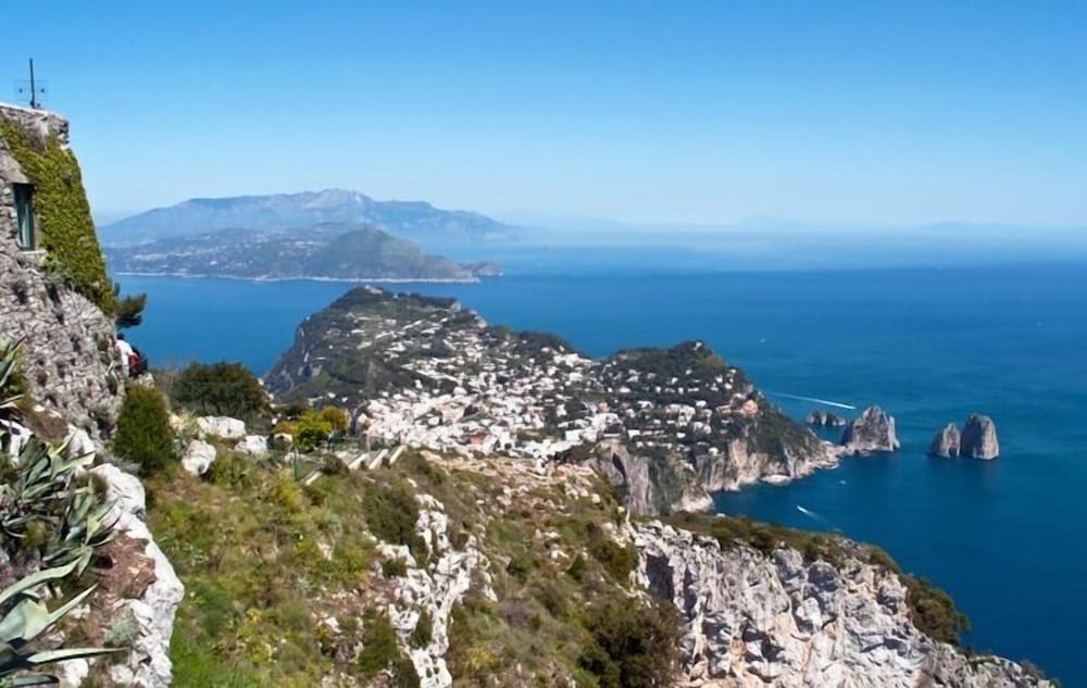 Фото La Ninfa Di Capri