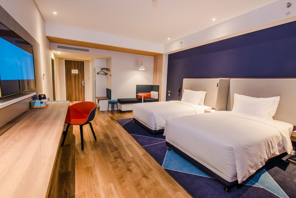 Фото Holiday Inn Express Yinchuan Downtown