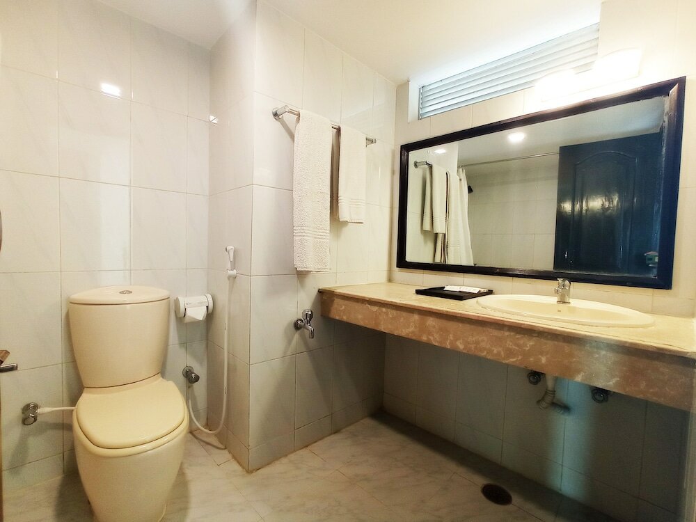 Фото Hotel Kollol by J & Z Group