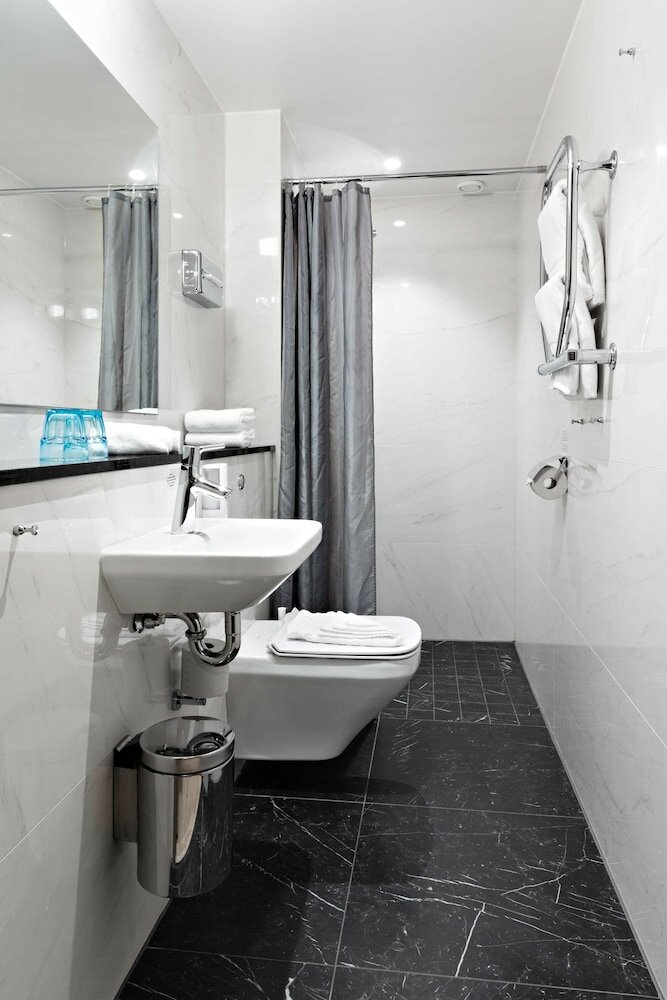 Фото Sure Hotel by Best Western Arena