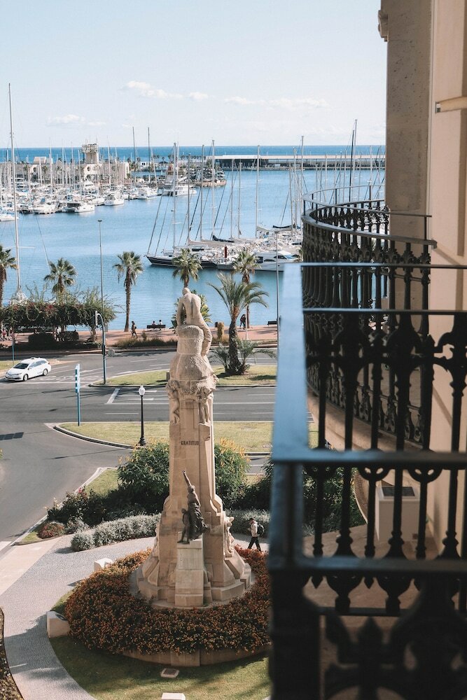 Фото Casa Alberola Alicante, Curio Collection by Hilton