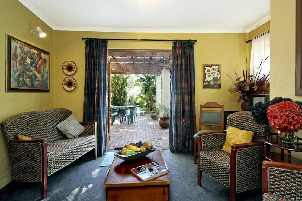 Фото Be My Guest Lodge