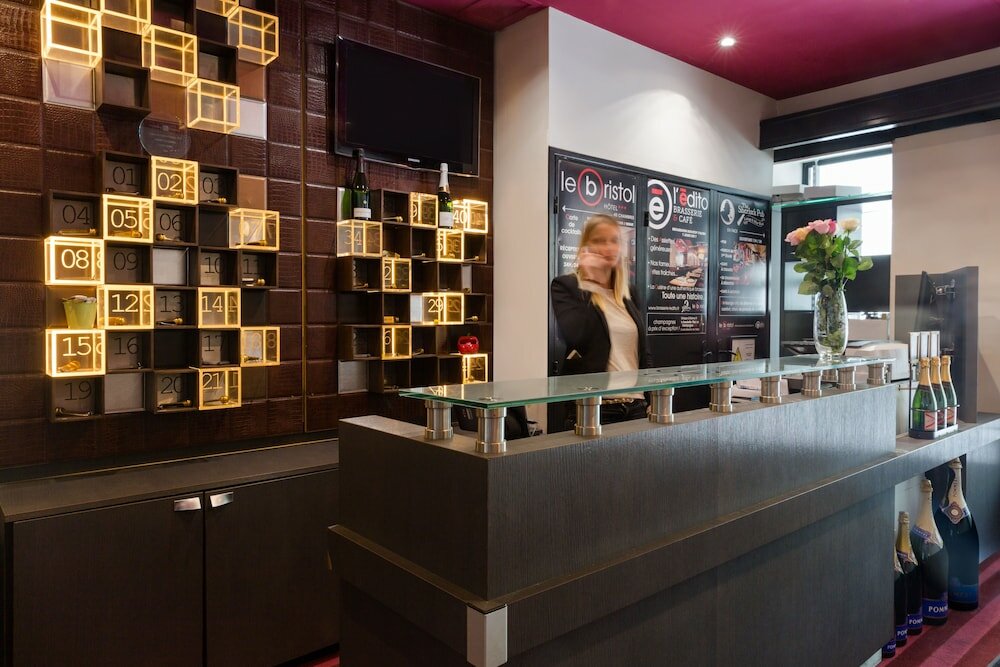 Фото Hôtel Bristol Reims