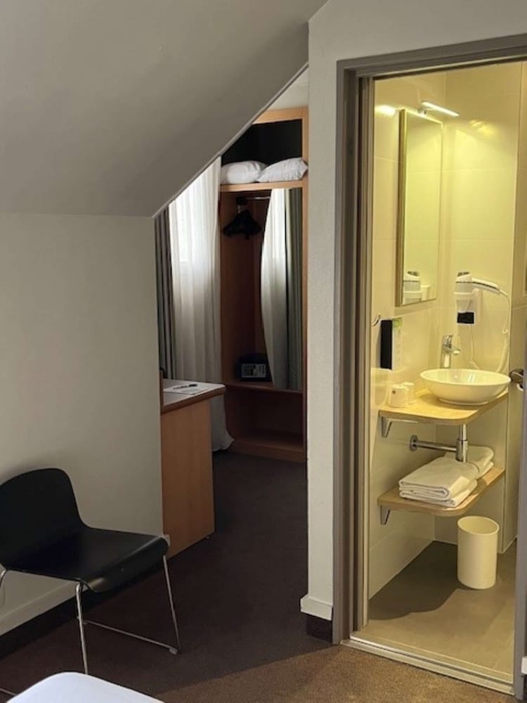 Фото Campanile Paris 14 Maine Montparnasse