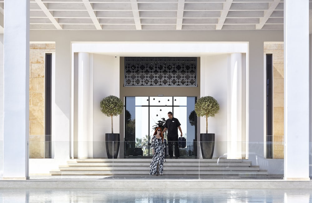 Фото Pelagos Suites Hotel & SPA