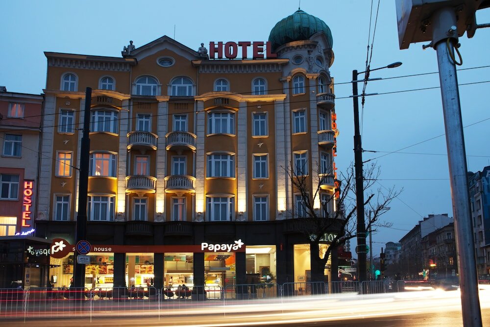 Фото Hotel Lion Sofia