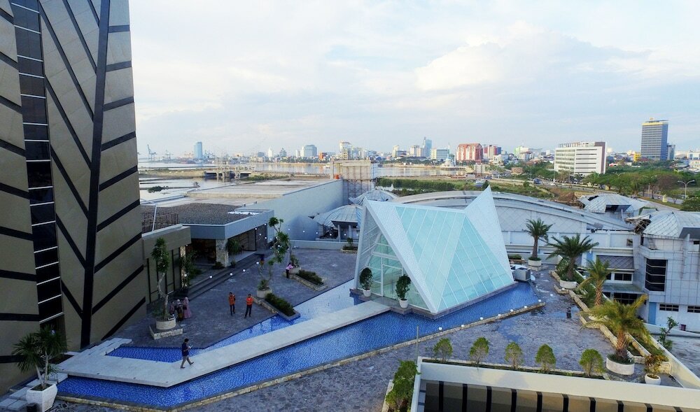 Фото The Rinra Makassar
