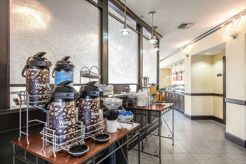 Фото Comfort Suites Lawton Near Fort Sill