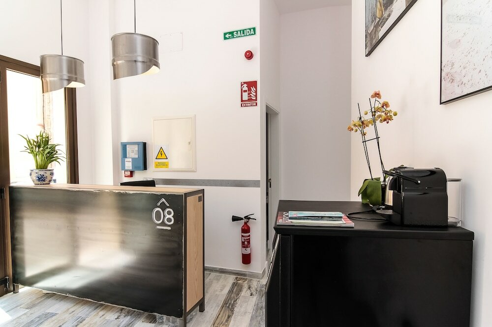 Фото The 8 Rooms House