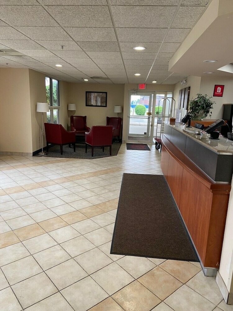 Фото Red Roof Inn Sandusky Milan