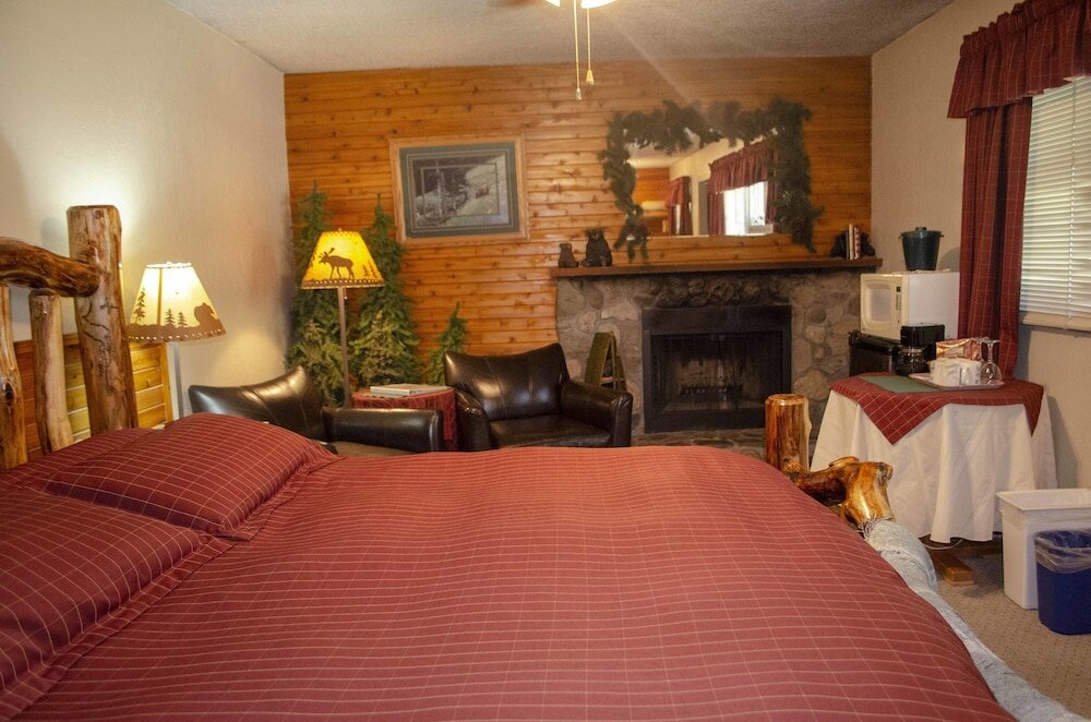 Фото Crandell Mountain Lodge