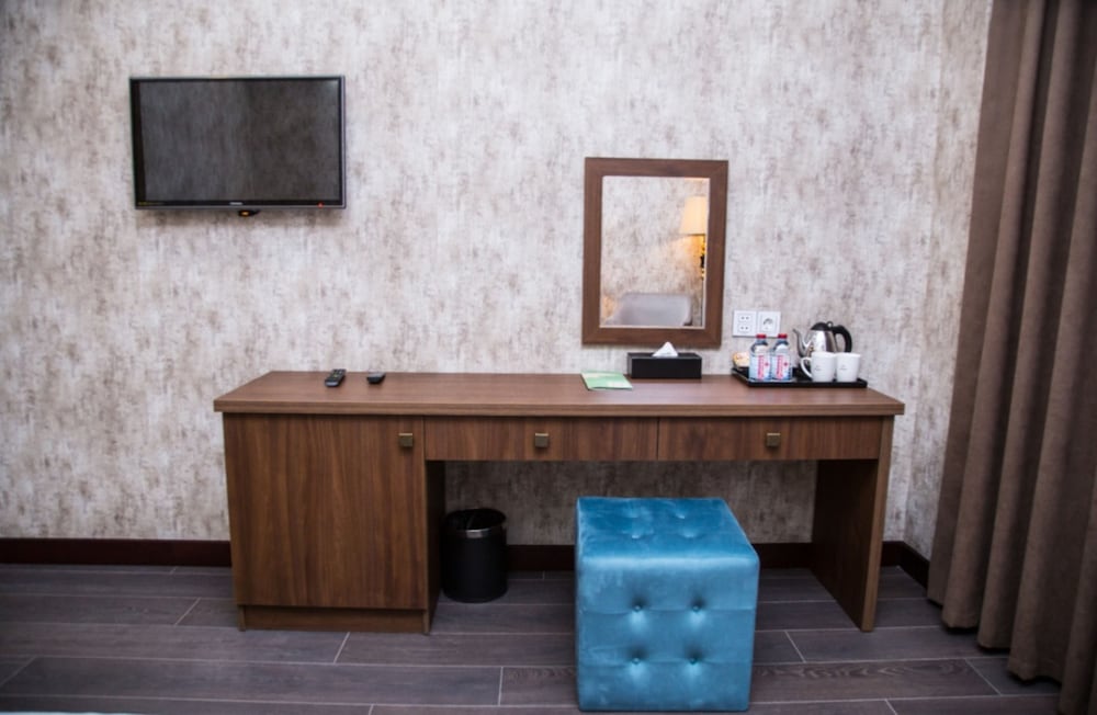 Фото Macara Sheki City Hotel