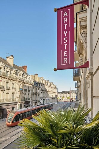 Гостиница The Originals City, Hôtel Artyster, Le Mans в Ле-Мане