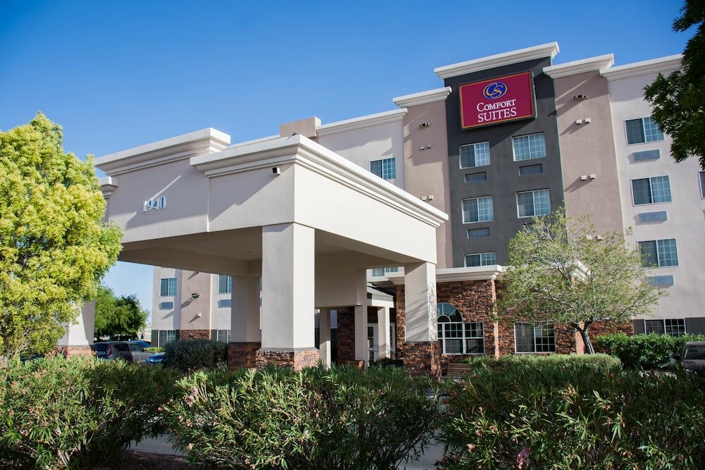 Фото Comfort Suites El Paso Airport