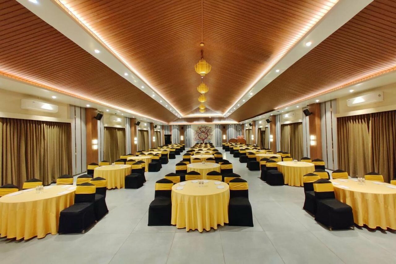 Фото Mastiff Grand La Villae Resort