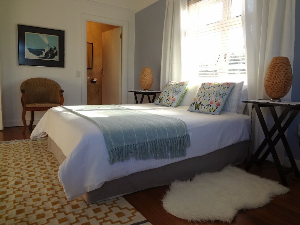 Фото Walker Bay Manor