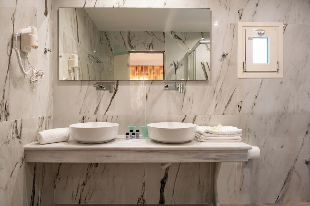 Фото Corfu Maris Hotel