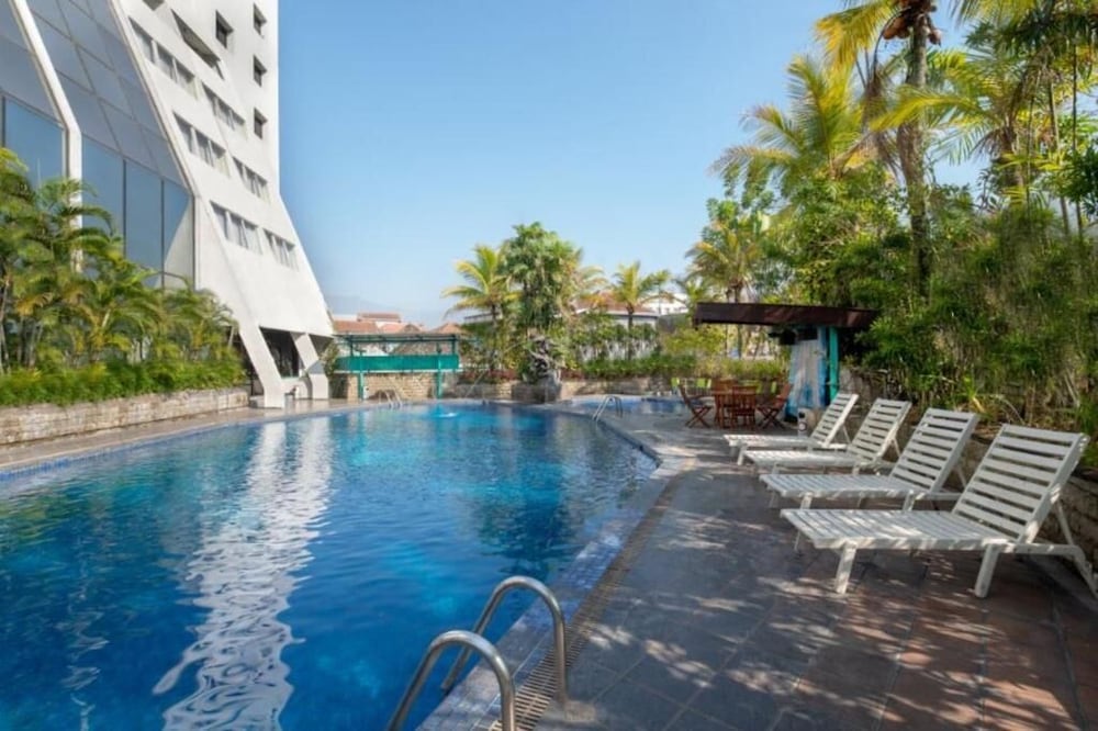 Фото Tychi Hotel