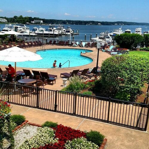 Внешний вид отеля Molly Pitcher Inn в Ред-Банке, фото 2