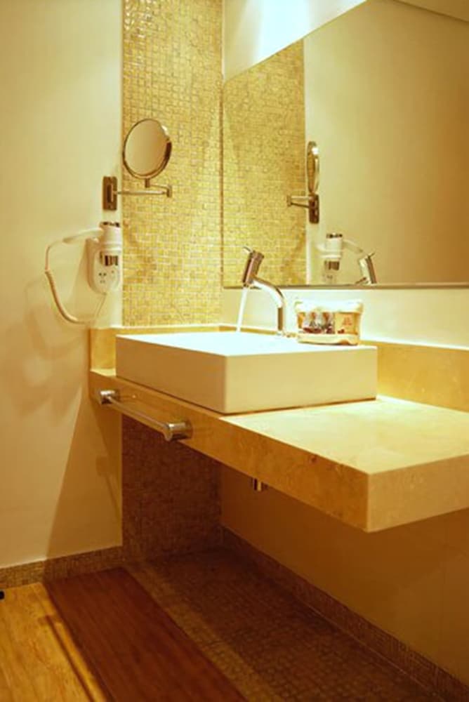 Фото Abayomi Hotel