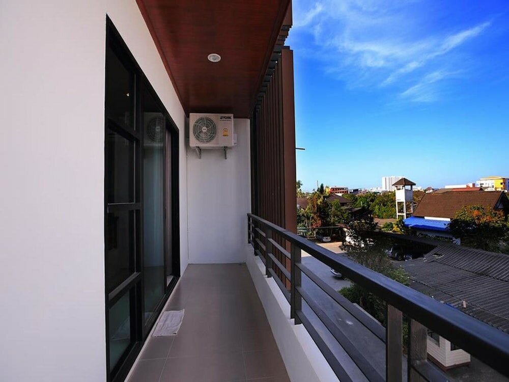 Фото The Restique Apartment